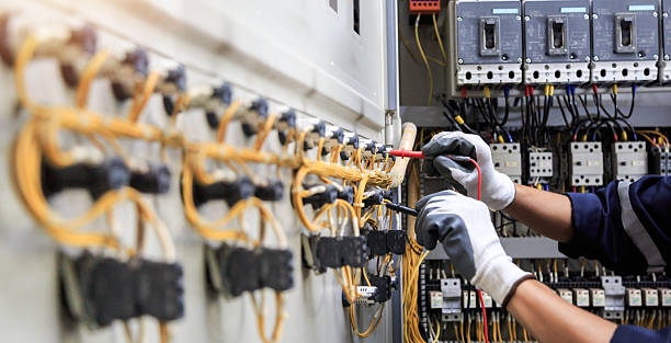 Professional Electrician technician working in Manor, TX